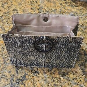 Pouchee purse organizer